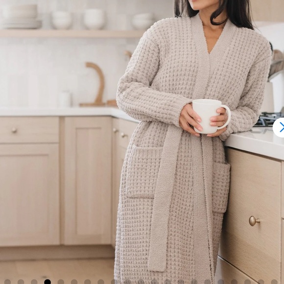 Saranoni Robe - Picture 4 of 4